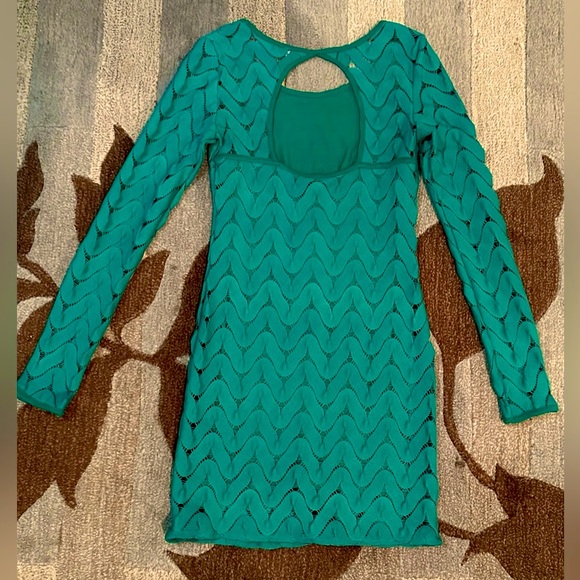 Free People Long Sleeve Wild Thing Bodycon Mini Dress w Back Cut Out in Emerald - Picture 7 of 8